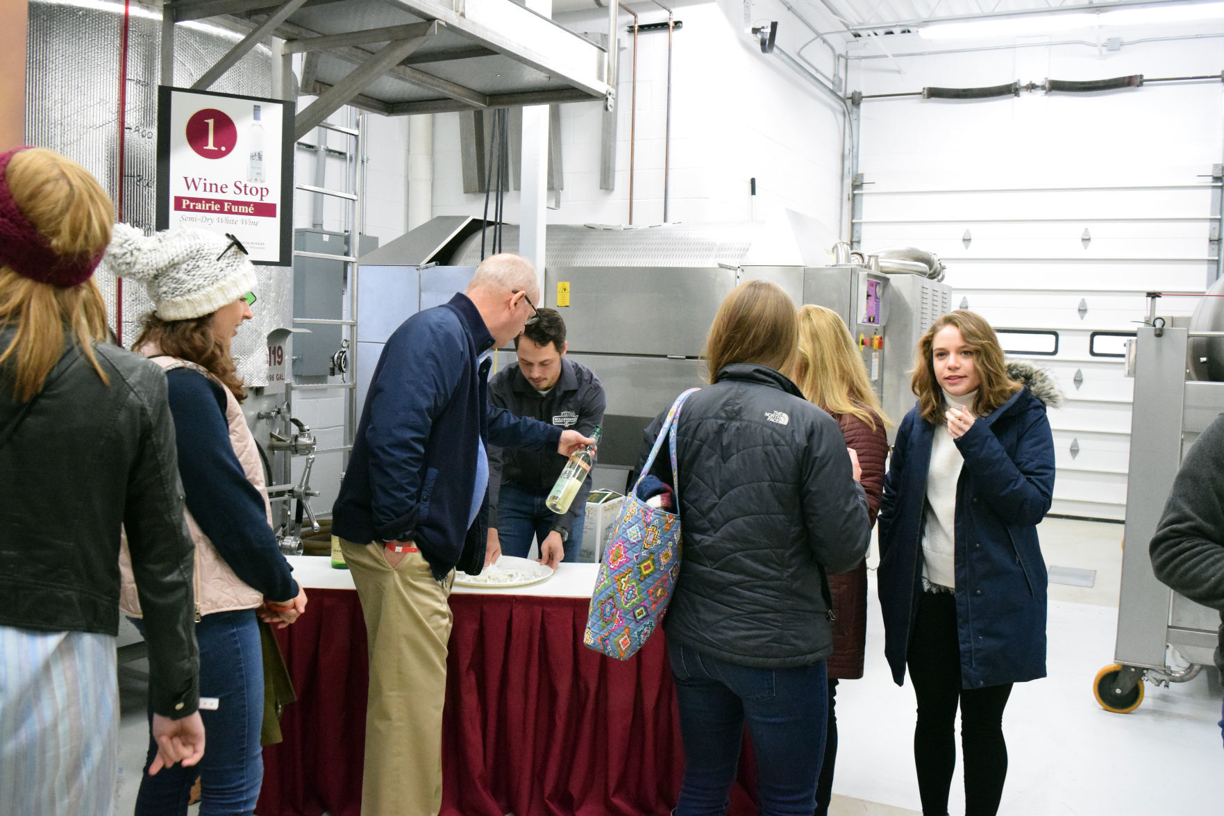 112518-sauk-gallery-wine009